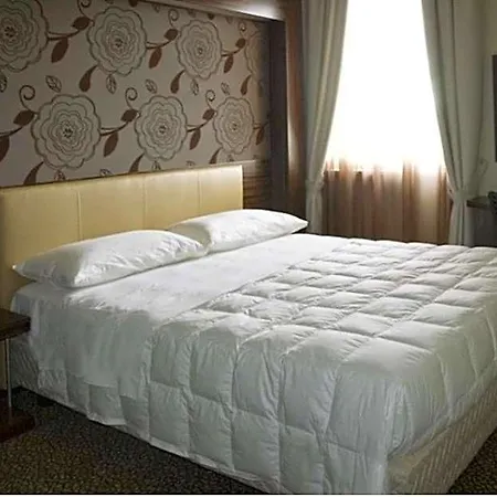 מלון Novelli 4*